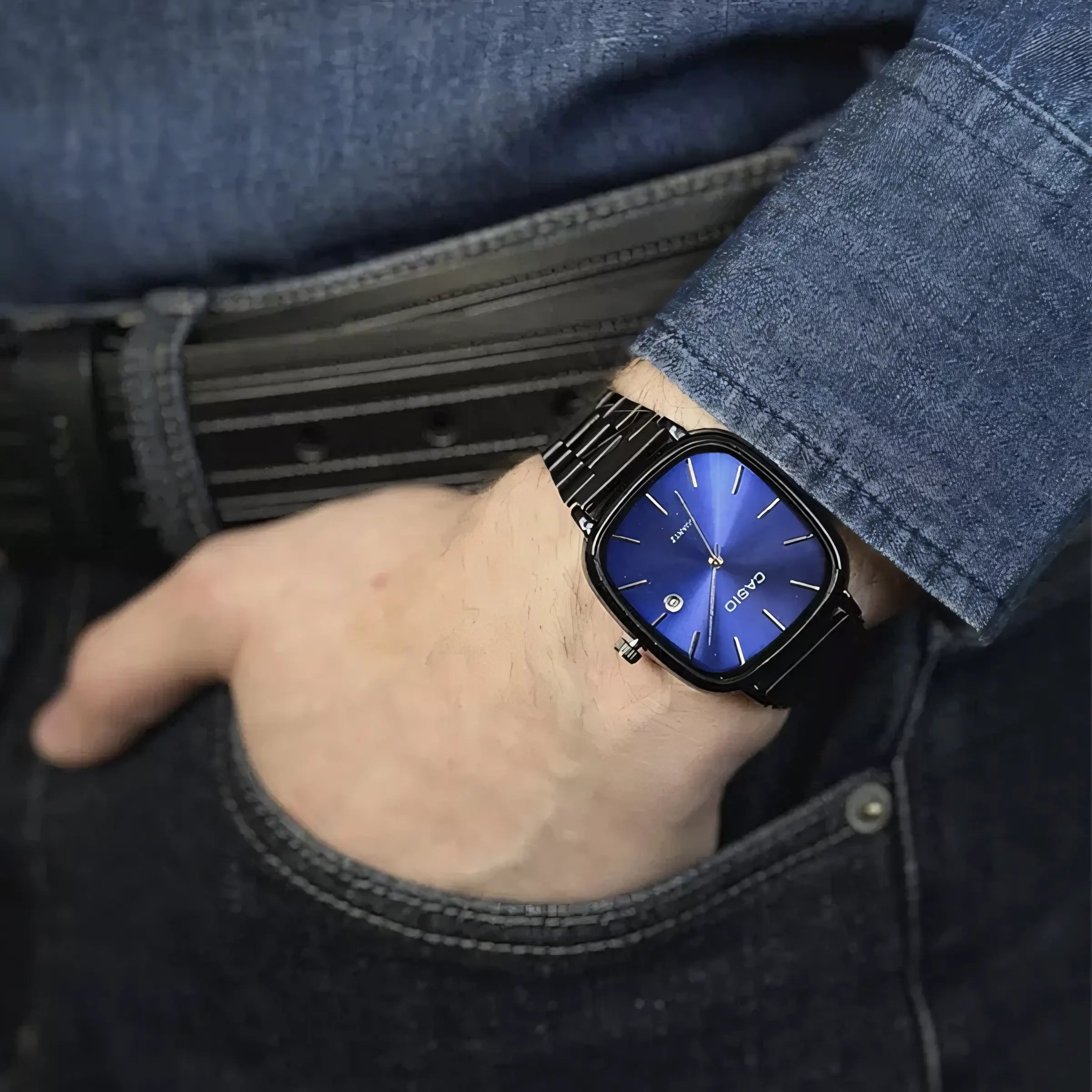C A S I O Luxurious 36mm Watch