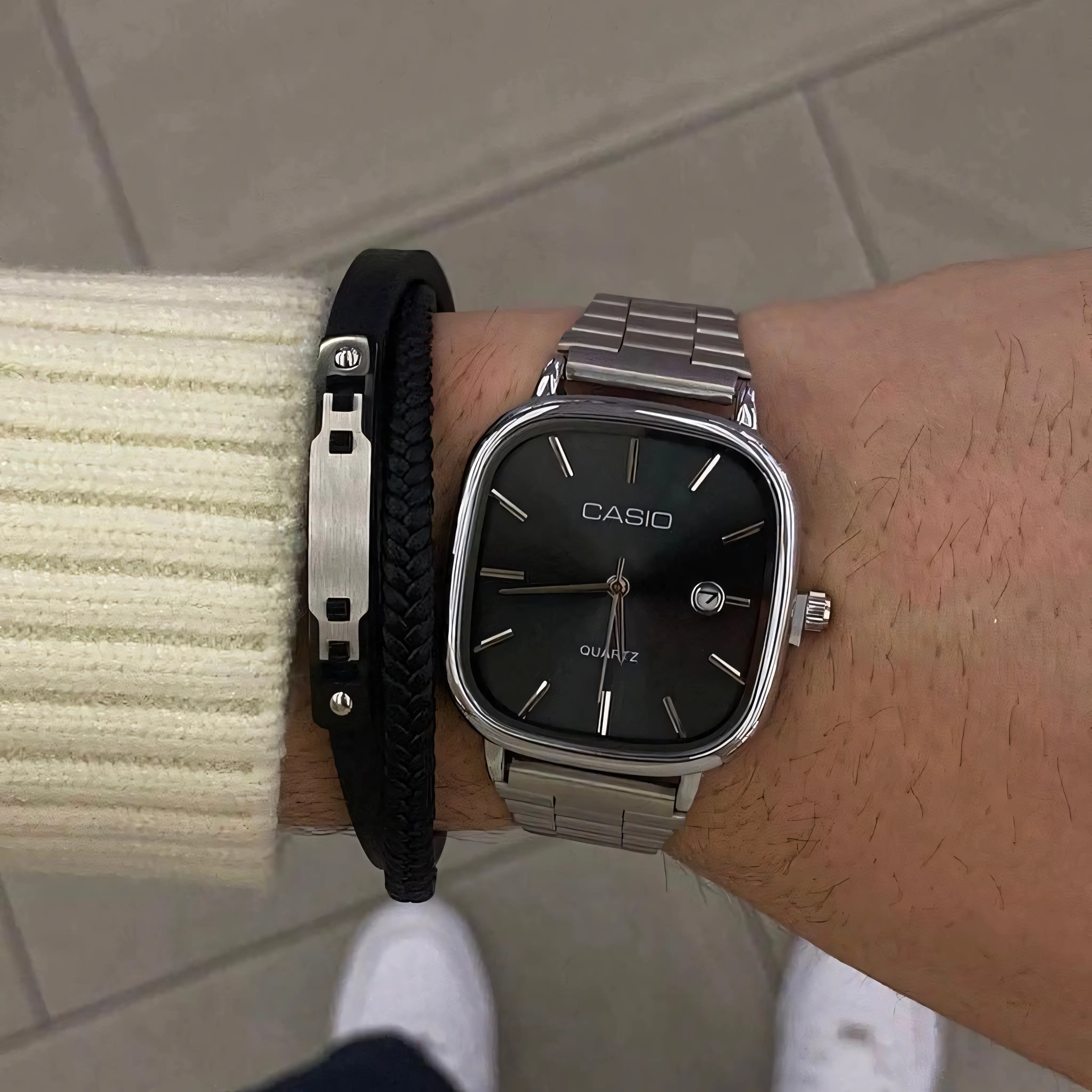 C A S I O Luxurious 36mm Watch