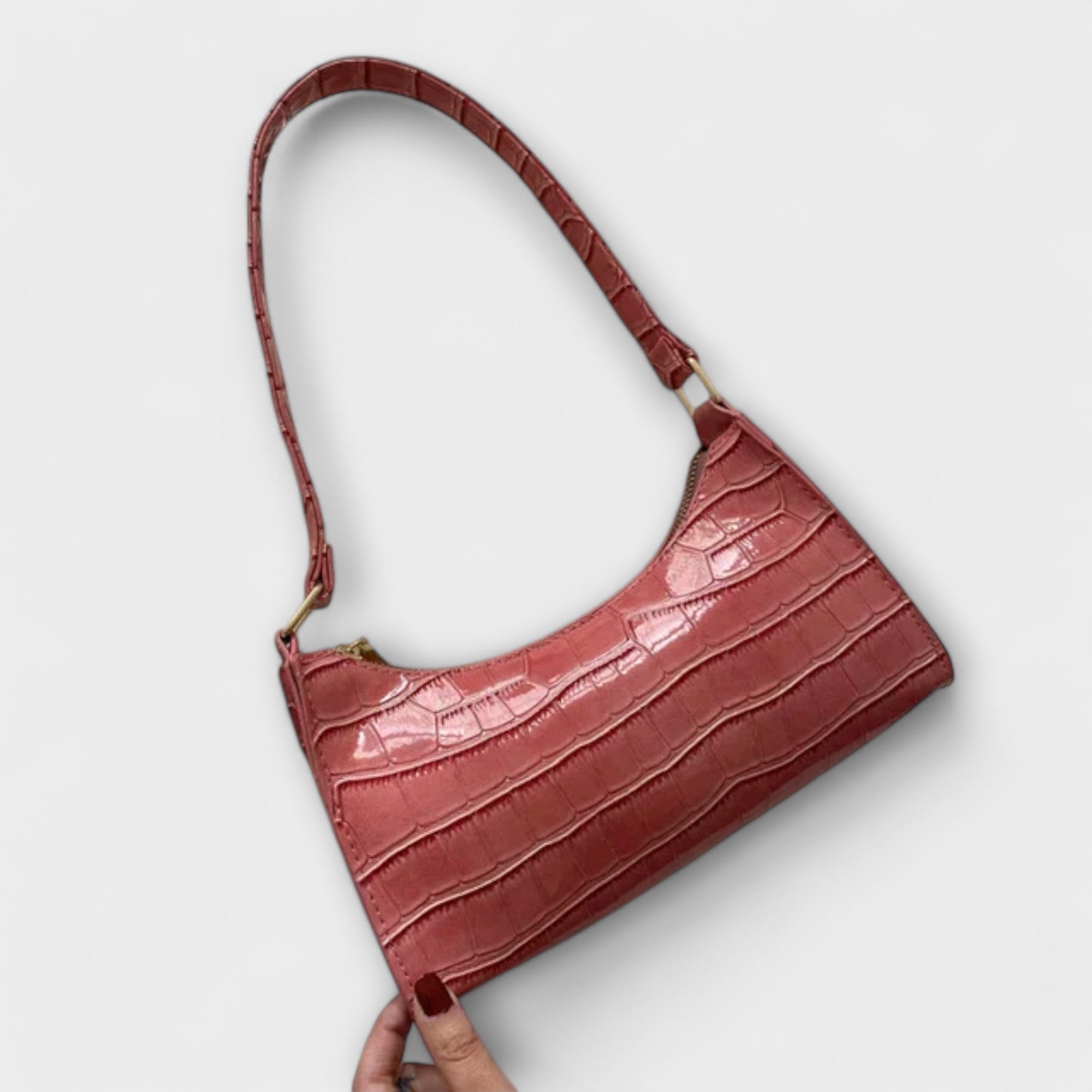 Aurellia. - Shiny Leather Bag