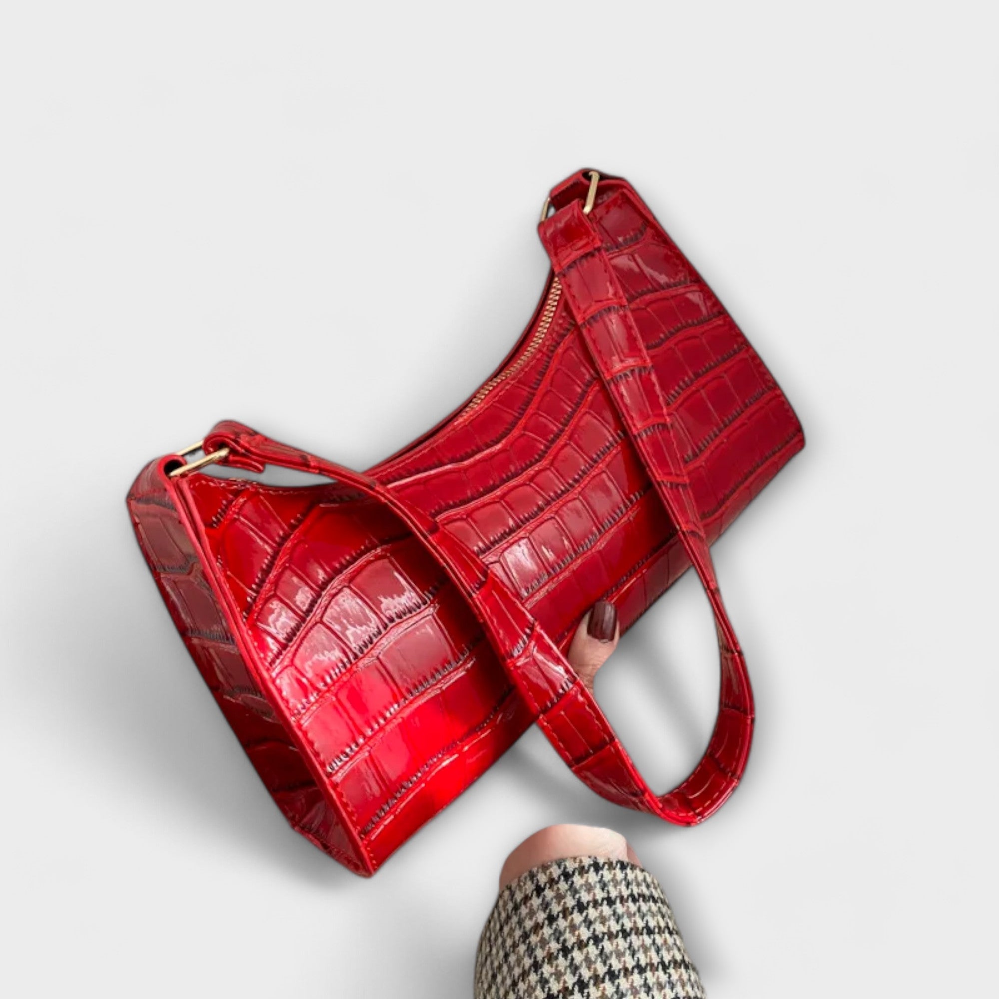 Aurellia. - Shiny Leather Bag