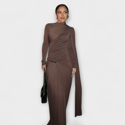 Langes Kleid mit Rollkragen 