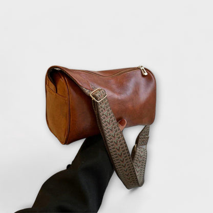Aurellia. - Vintage Crossbody Bag