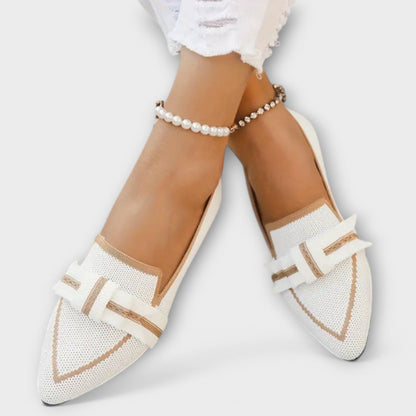 Flache Damenschuhe mit Knotendesign