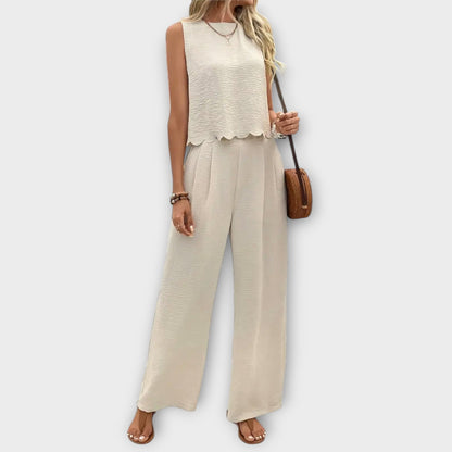 Valeria - Waistcoat with Petal Edge & Long Pants