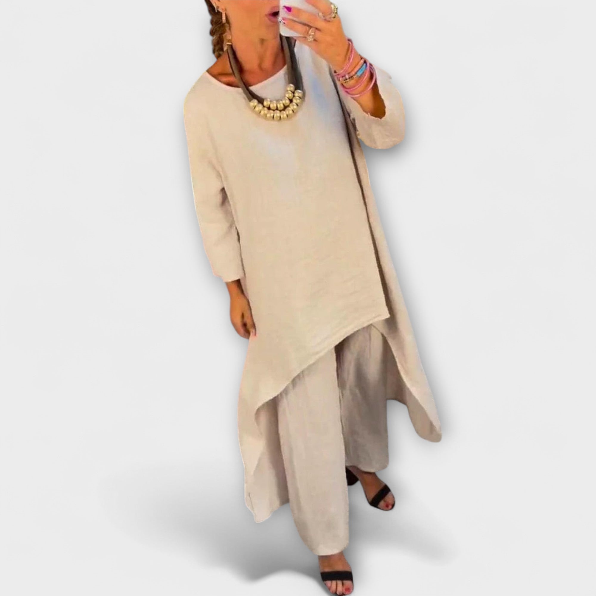 Tabea - Linen Suit with Round Neckline
