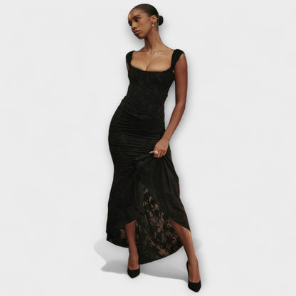 Renske - Long Dress with Elegant and Refined Corset